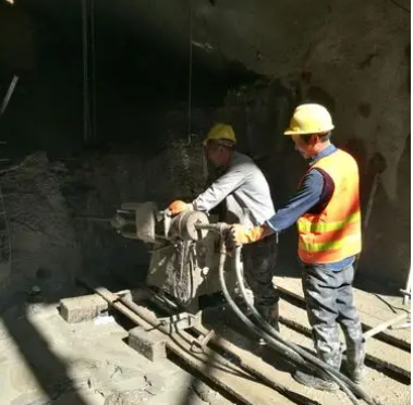 崖城镇水下抗分散灌浆料特点 水下不分散注浆料介绍