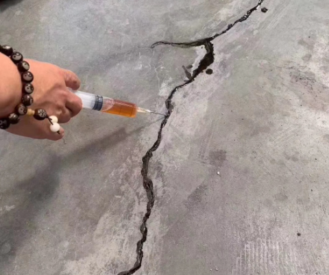 崖城镇混凝土裂缝修补技术详解​